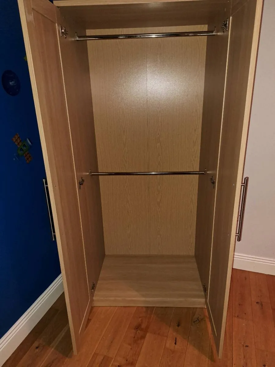Wardrobe - Image 3