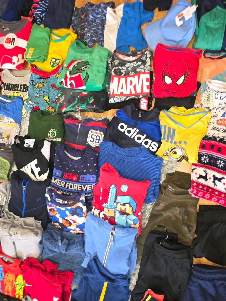 Large boys clothing bundle age 7-8 - Image 4