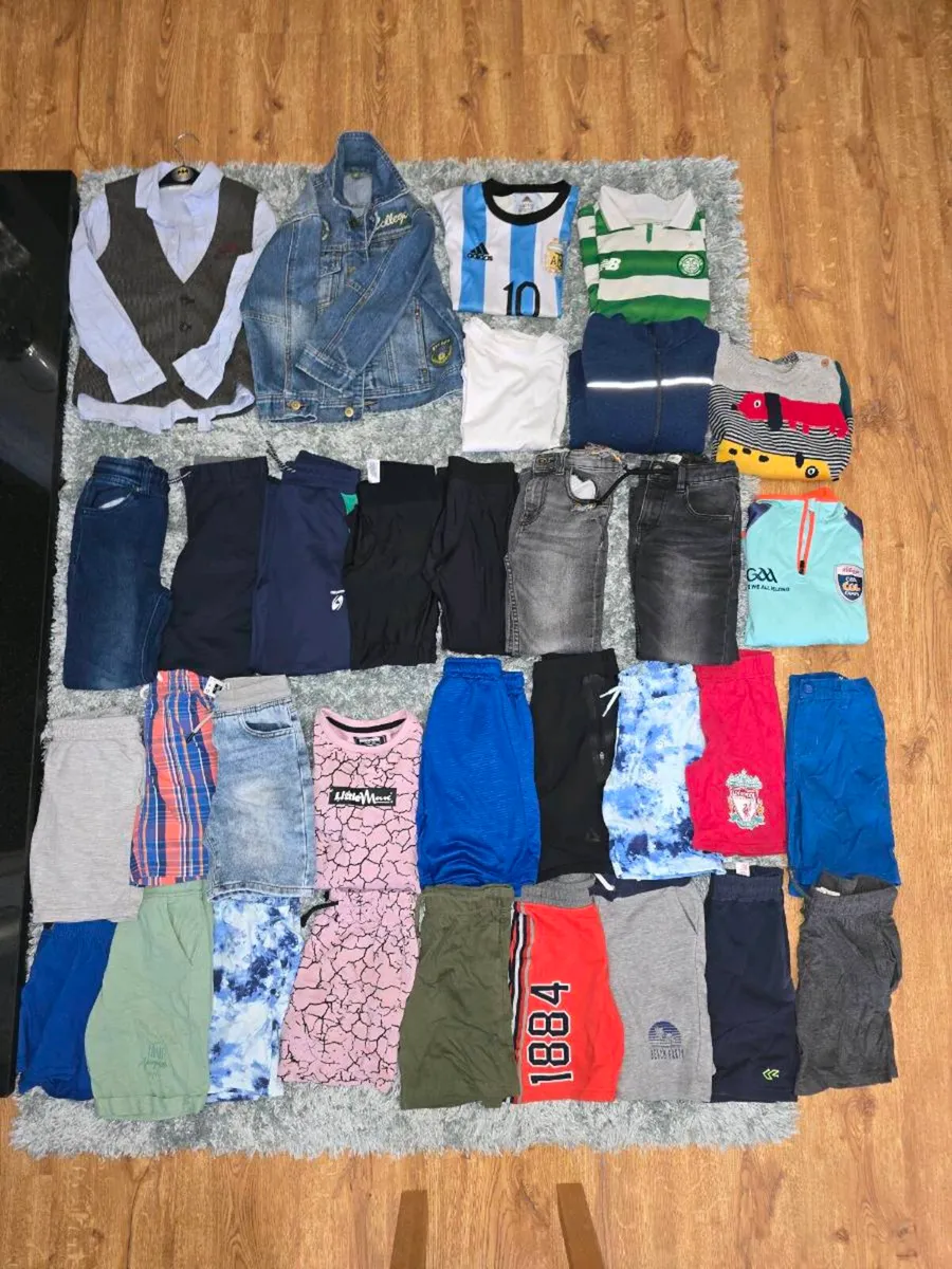 Boys clothing bundle age 6-7 - Image 1