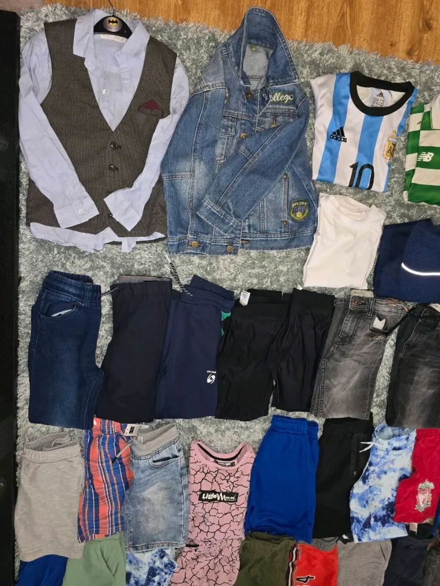Boys clothing bundle age 6-7 - Image 4