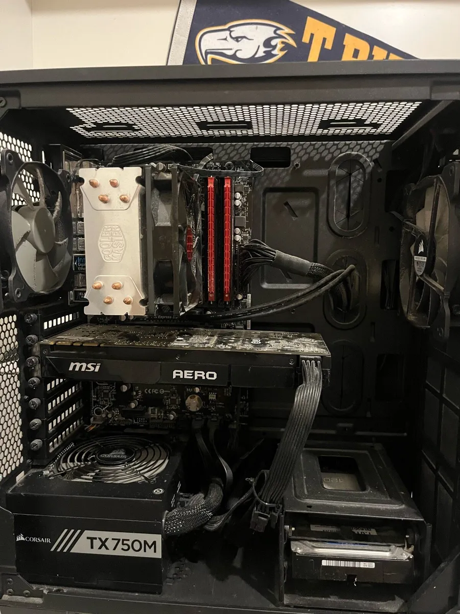 Gaming PC setup - Image 1