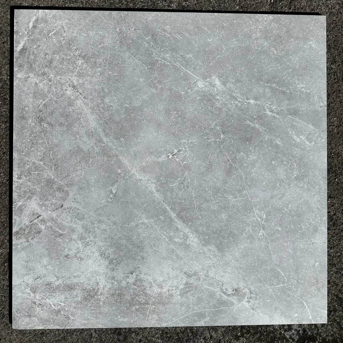 800 x 800 grey floor tile