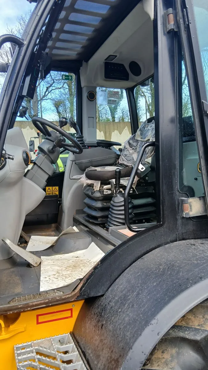 JCB TM 320s - Image 4