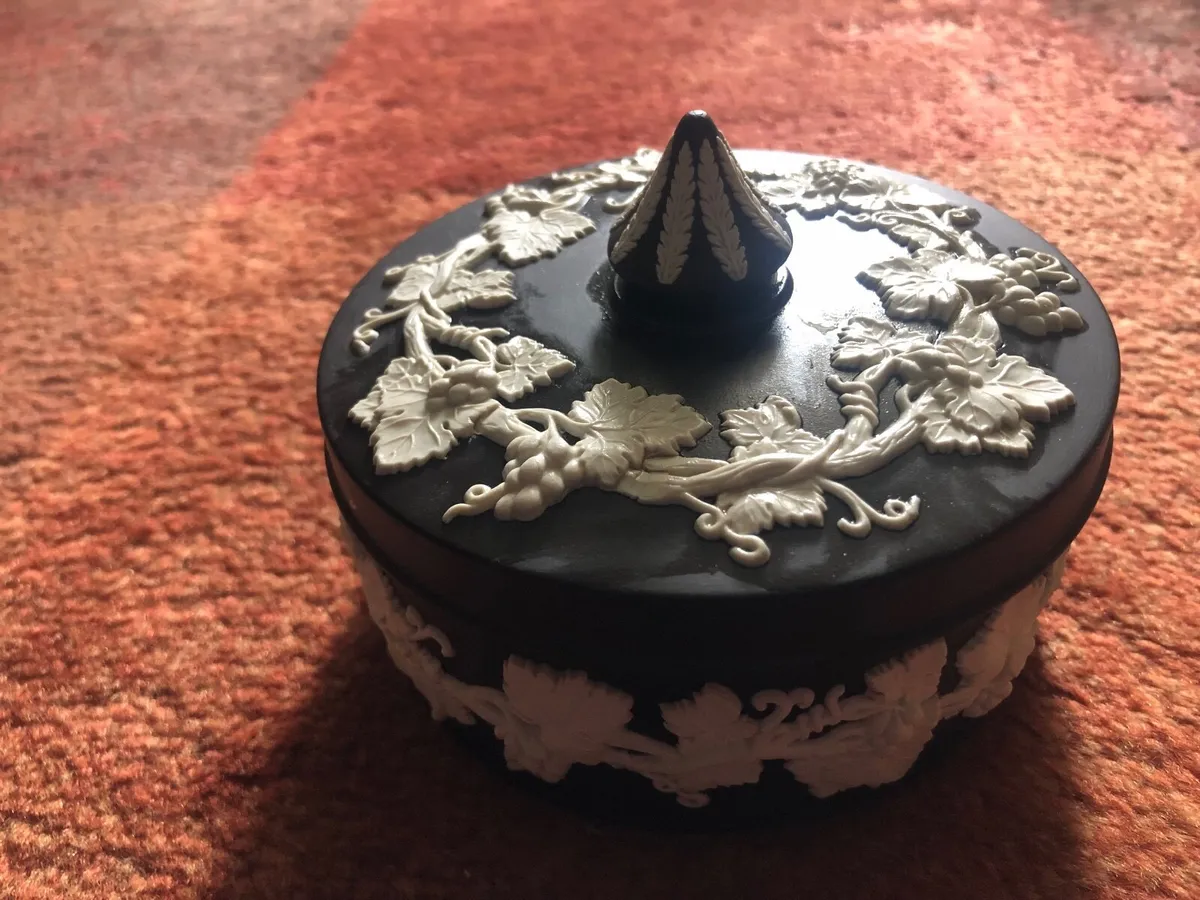 Wedgwood  Ceramic - Image 3
