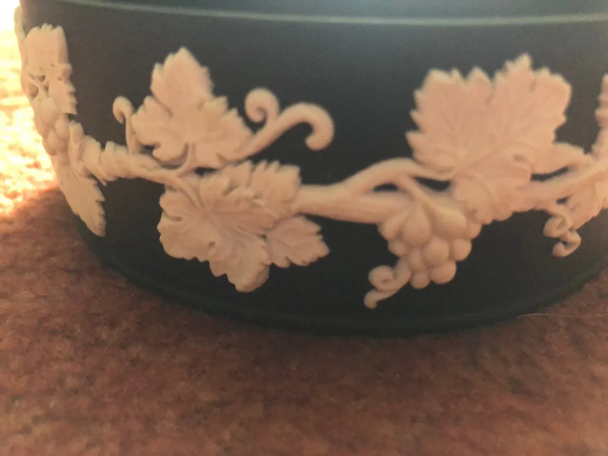 Wedgwood  Ceramic - Image 4
