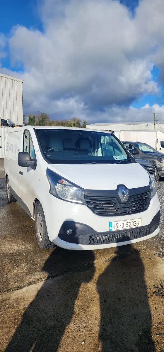 Renault Trafic 2015 - Image 1