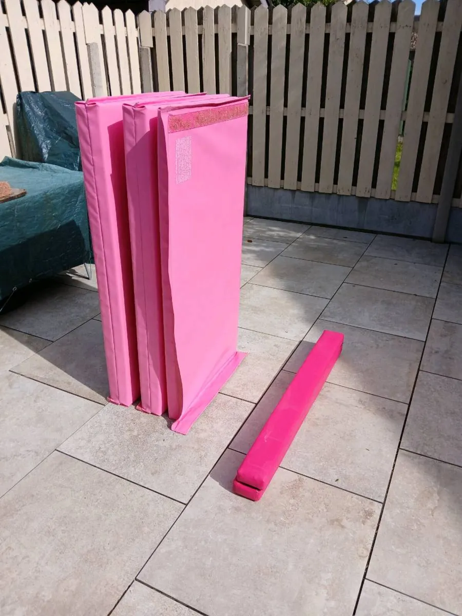 Kids Gymnastics Mat & Beam - Image 2