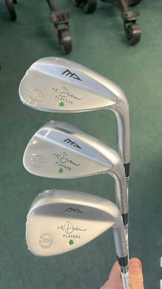 MD NV Drew48,50,52,54,56,58,60 €89 Each 3 For €250 - Image 1