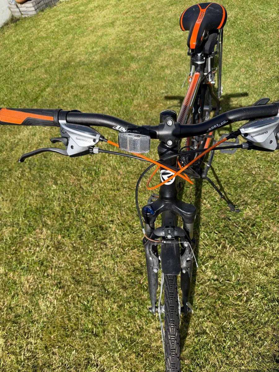 Kelly Cliff 30 Cycle - Image 2