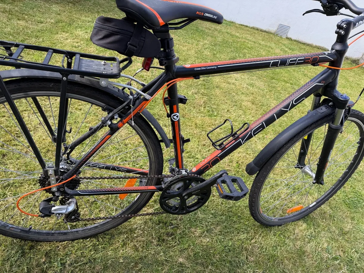 Kelly Cliff 30 Cycle - Image 1