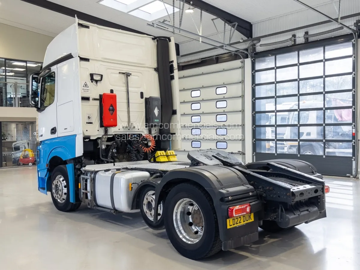 2022 (22) MERCEDES-BENZ ACTROS 2458 6X2 - Image 4