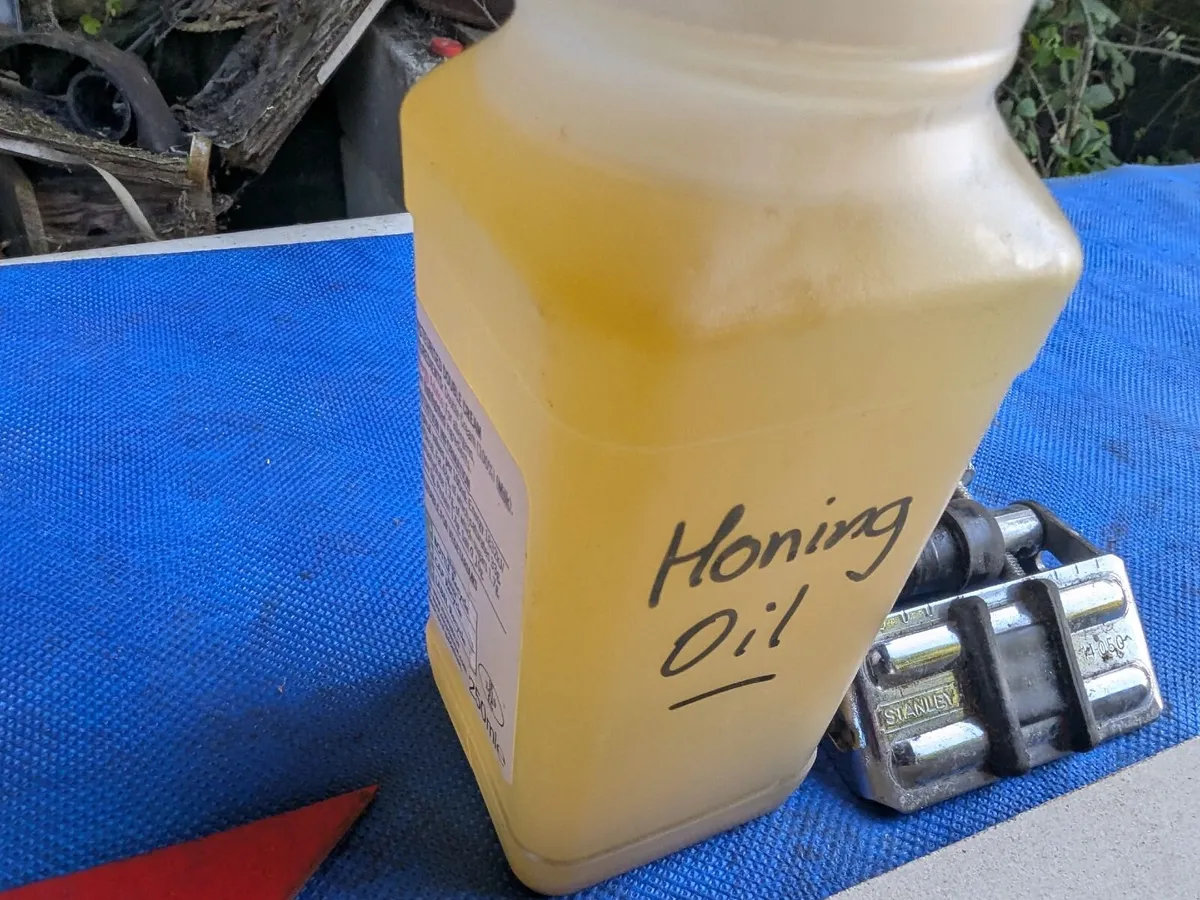 Sharpening Set with Stanley Honing Guide - Image 2