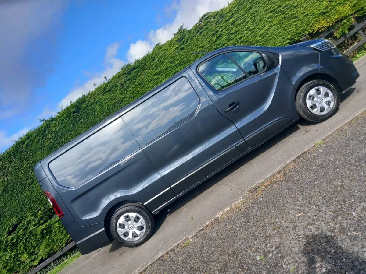 ☆☆2022 Renault Trafic LWB NO VAT☆☆ - Image 1