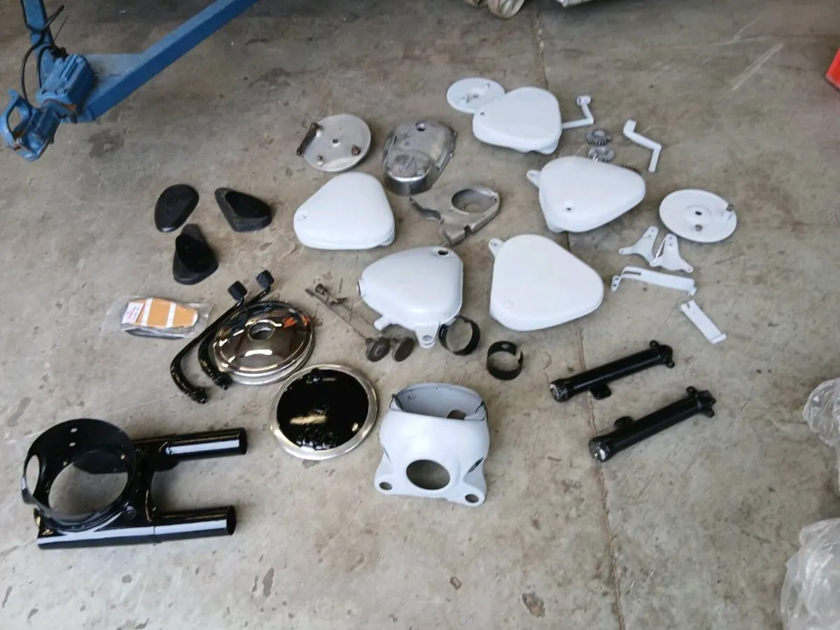 Moyorcycle parts - Image 1