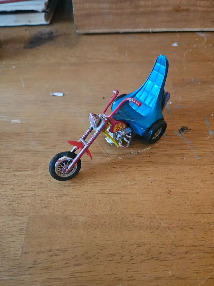Matchbox Superkings Chopper - Image 2