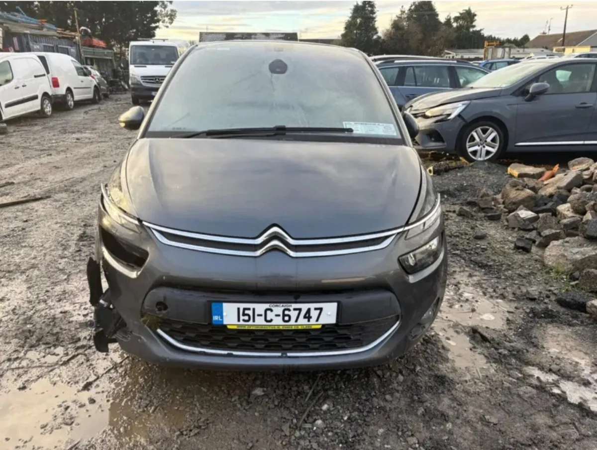 2015 Citroen C4 Picasso 1.6 Diesel high spec - Image 4