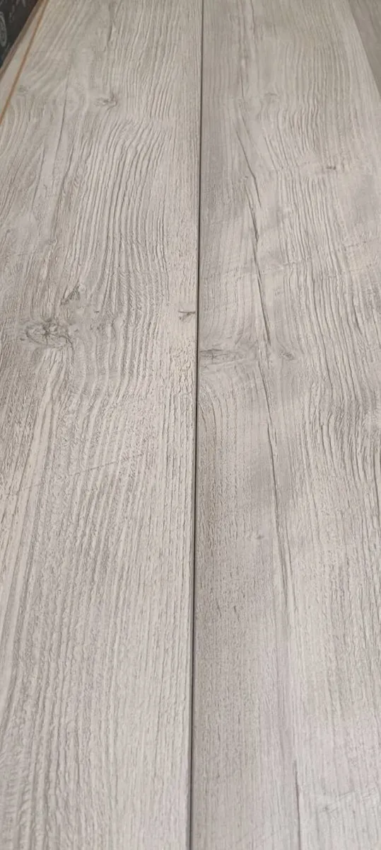 *NEW* 8MM LAMINATE FLOORING ☄️ - Image 1