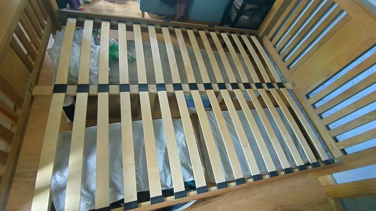 Solid wood king size bed frame - Image 3