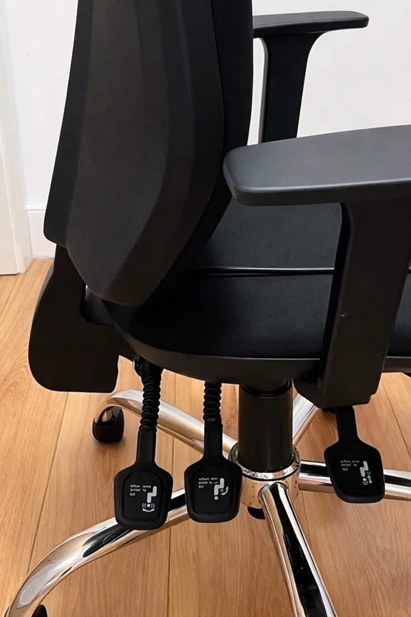 Ergonomic Office chair - Image 2