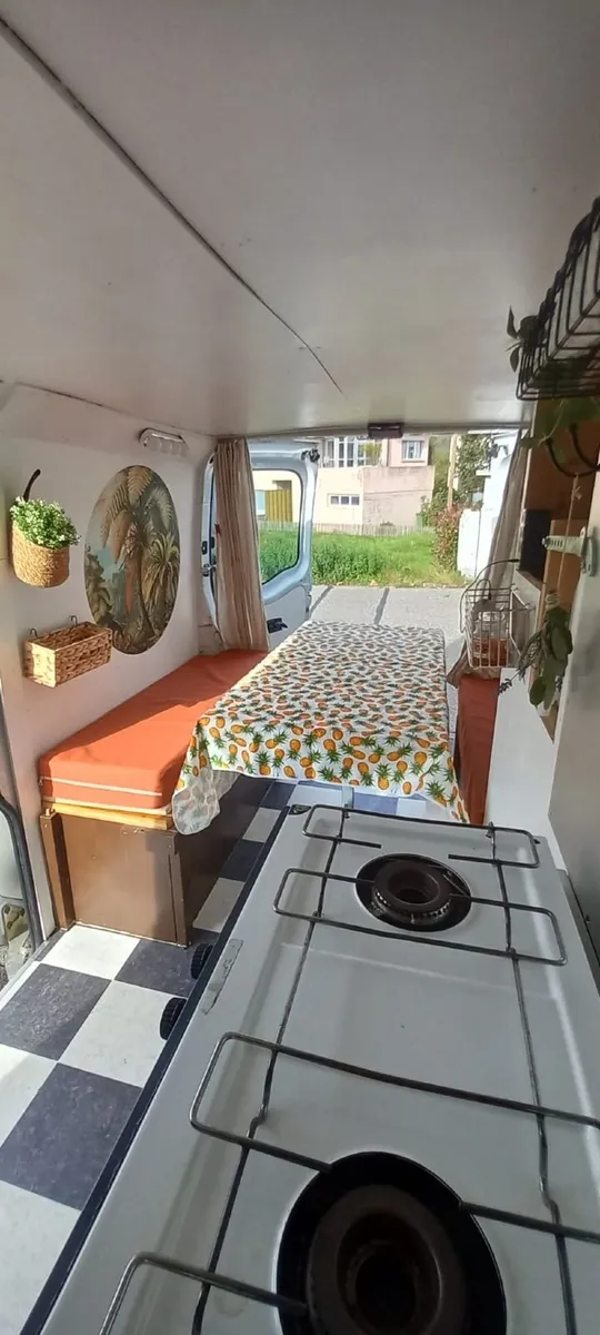Renault Master Campervan - Image 4