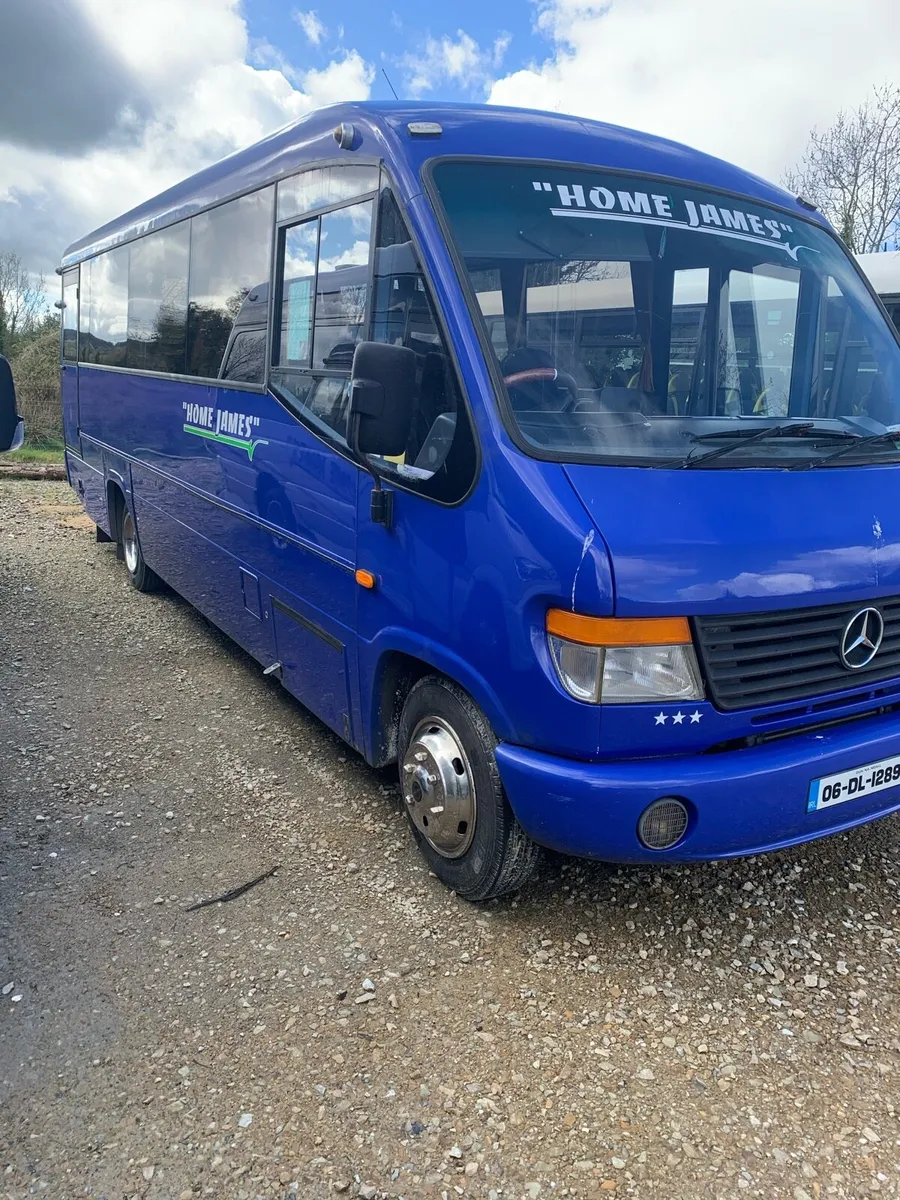 Mercedes 814 33 seats - Image 1