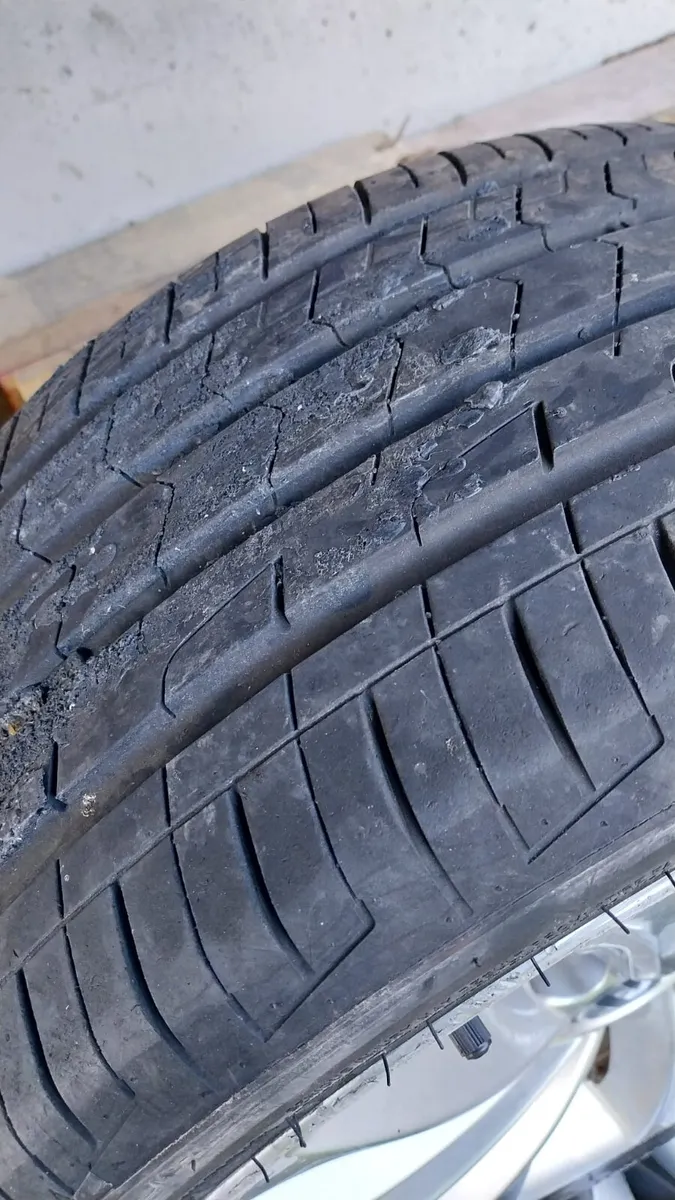 2015 Volkswagen Passat CC  18" Alloy Wheels Set - Image 3