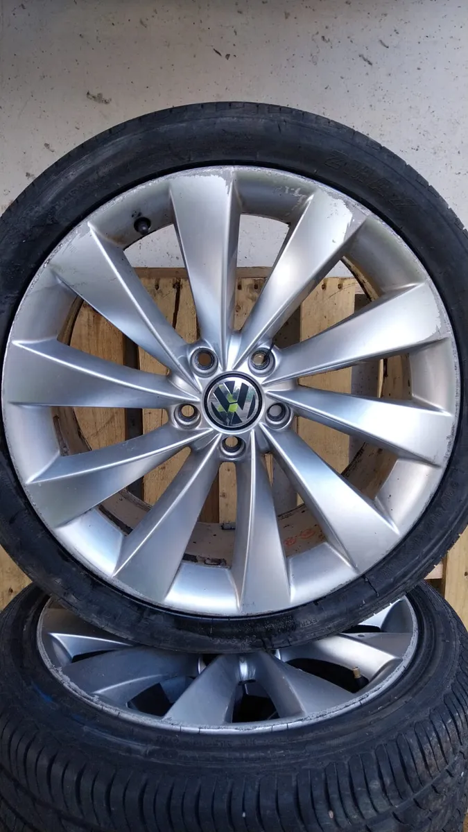 2015 Volkswagen Passat CC  18" Alloy Wheels Set - Image 2