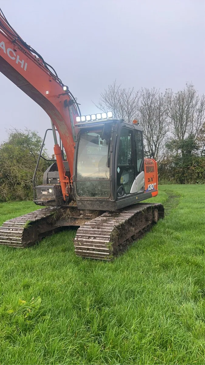 Hitachi 130-6 - Image 4