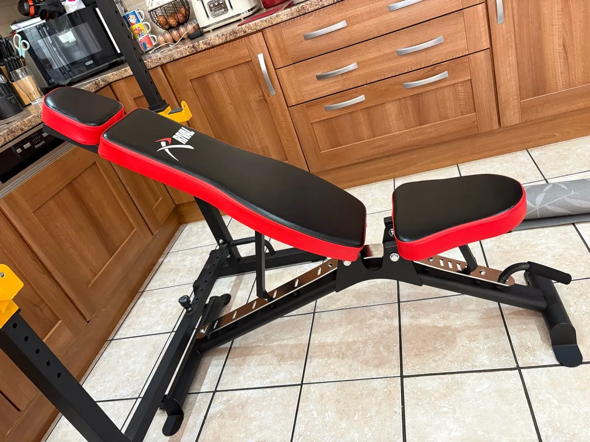 LARGE GYM SET, 100KG WEIGHT, SQUAT RACK, NEW BENCH - Image 4