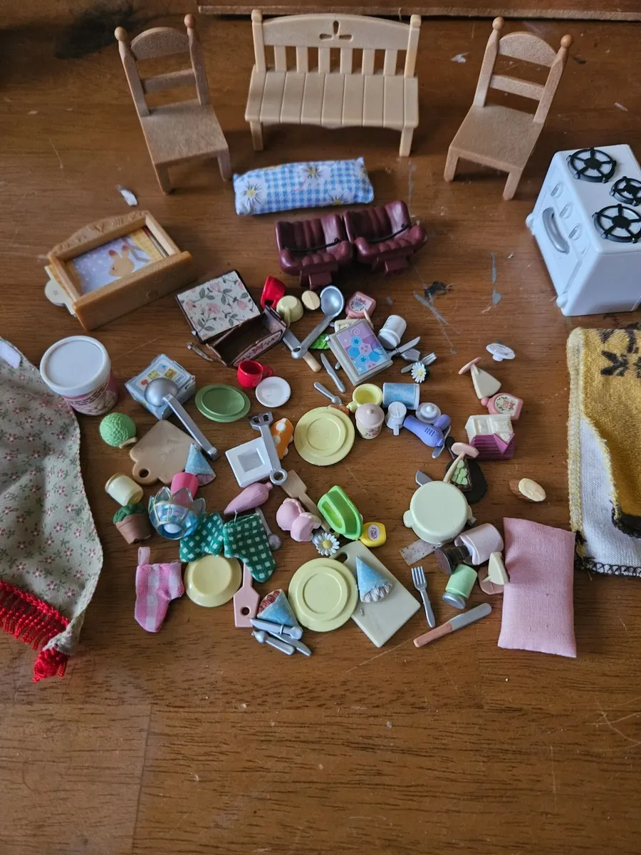 Sylvanian Famalies Accessories Lot - Image 1