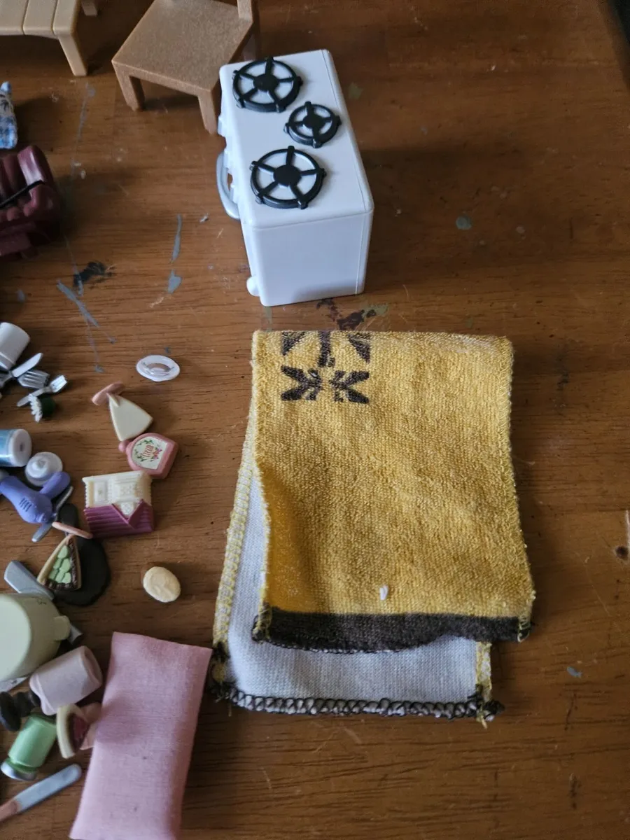 Sylvanian Famalies Accessories Lot - Image 2