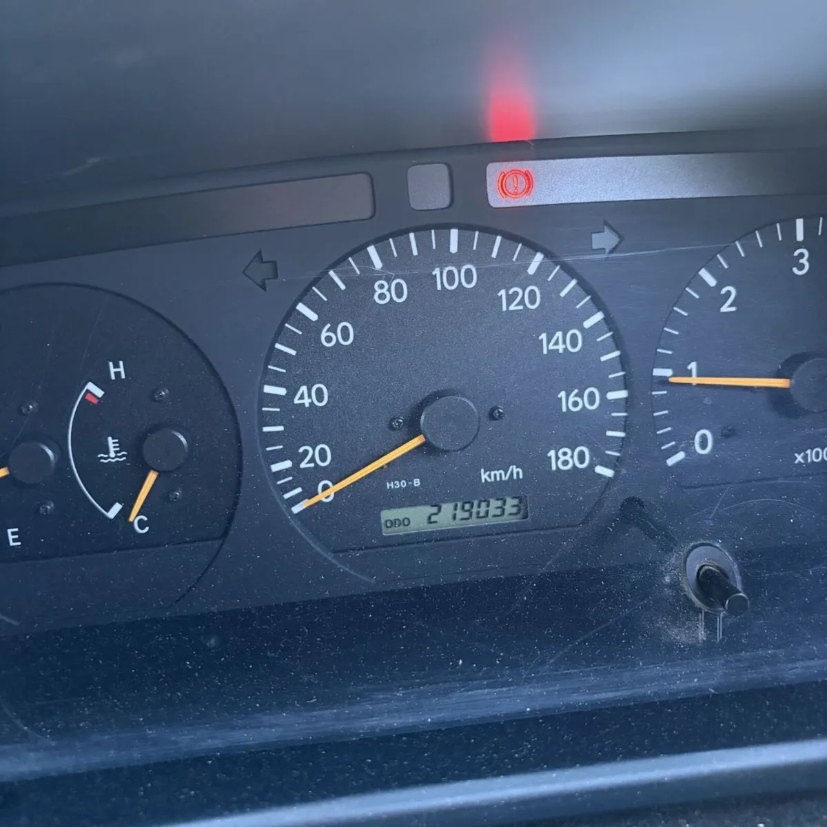 Toyota HiAce 2008 - Image 3