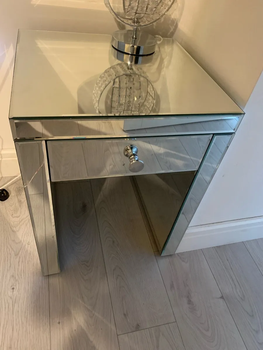 Bedside locker - Image 1