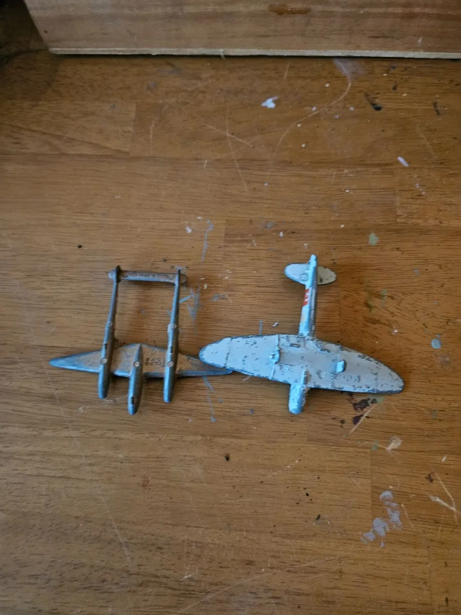 Dinky 1950's Die-cast Aeroplanes - Image 4