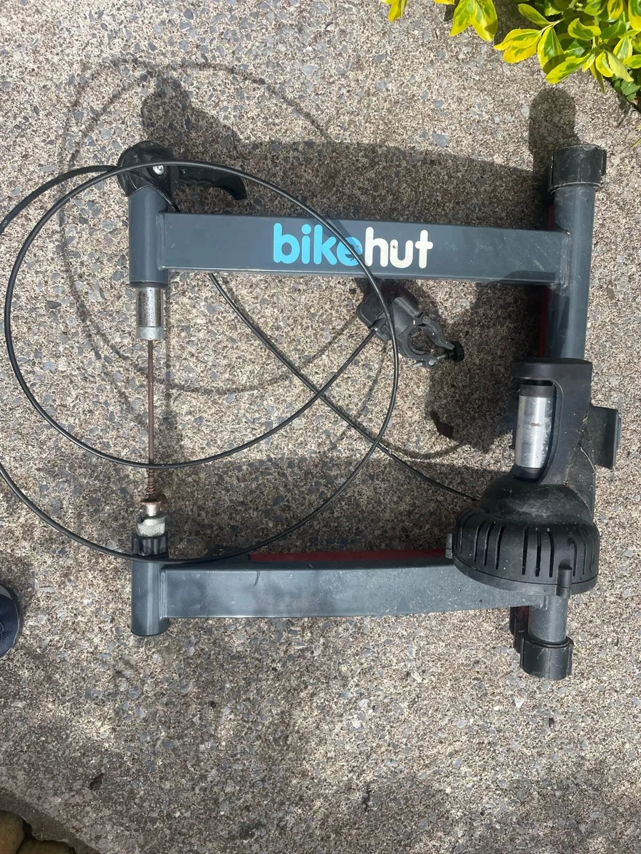 Turbo trainer - bike hut € 10 - Image 1