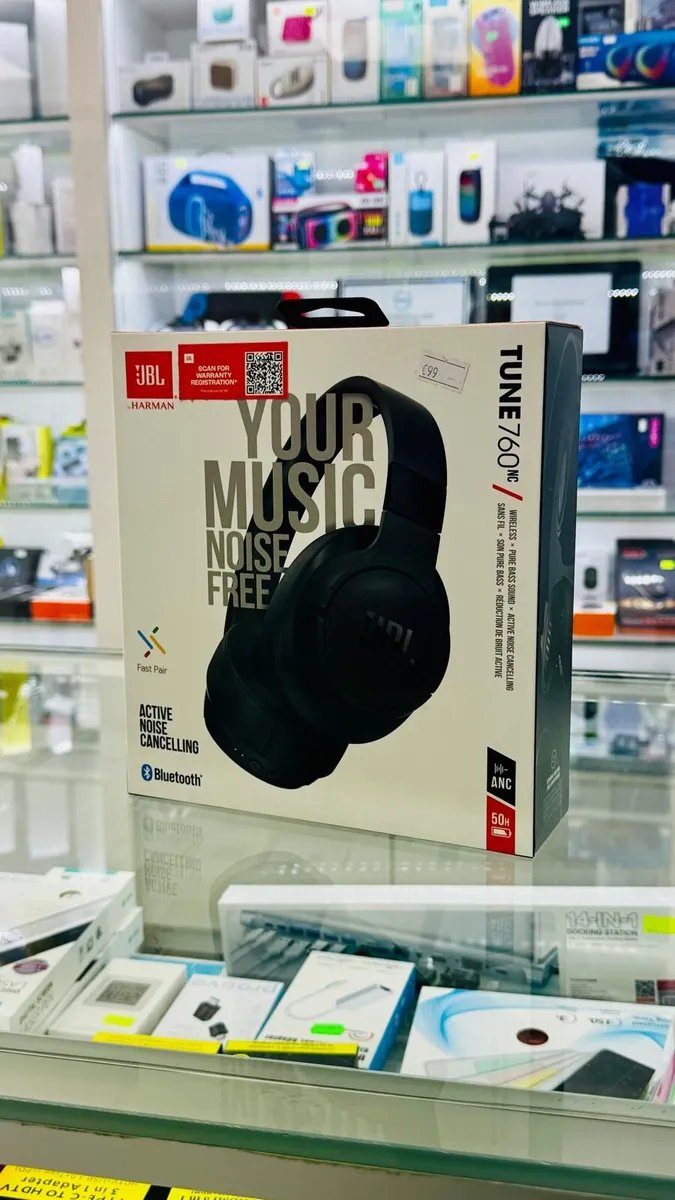 JBL Tune 760  headphones ( Noise Cancellation)