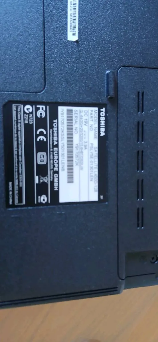 Toshiba laptop and tablet - Image 4