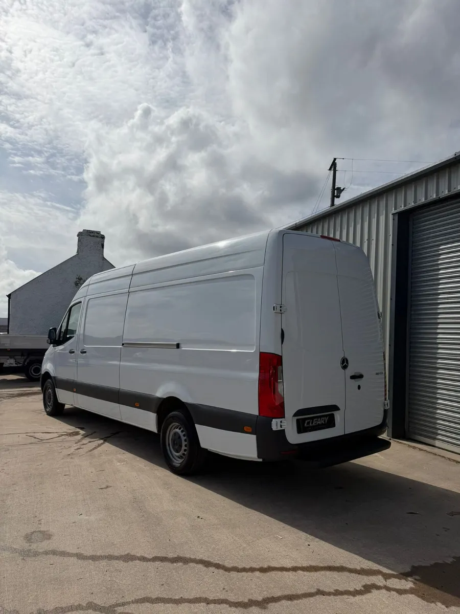 Mercedes-Benz Sprinter 2022 - Image 1