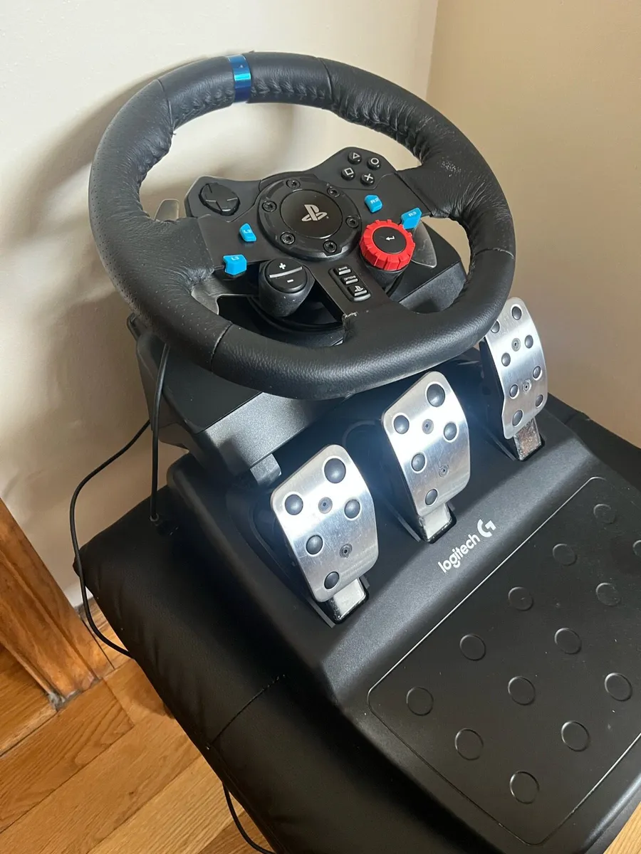 Logitech G29 Driving Force Racing Wheel - Image 2