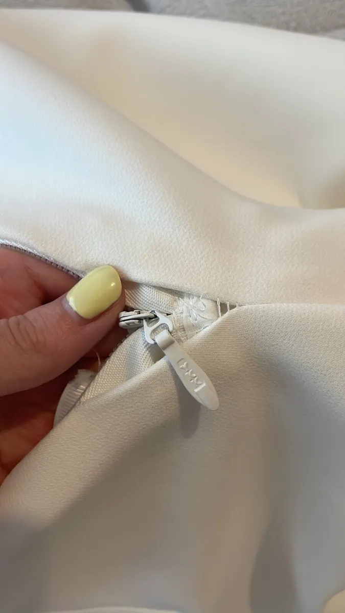 Wedding dress - Image 3