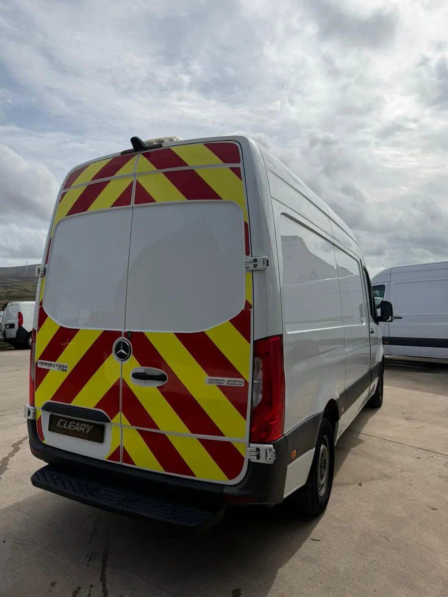 Mercedes-Benz Sprinter 2021 - Image 4