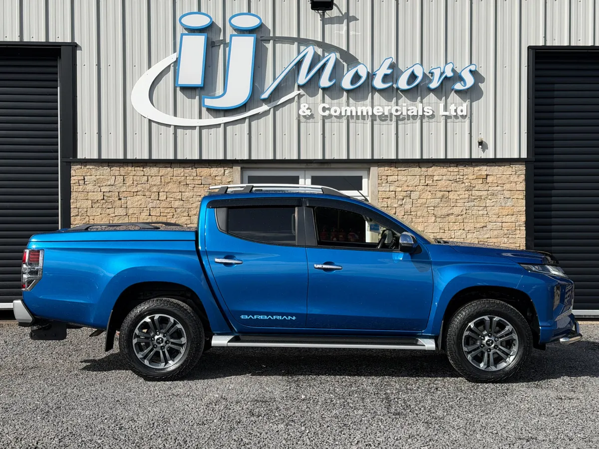 19 MITSUBISHI L200 2.3 DI-D 150 4WD BARBARIAN - Image 4