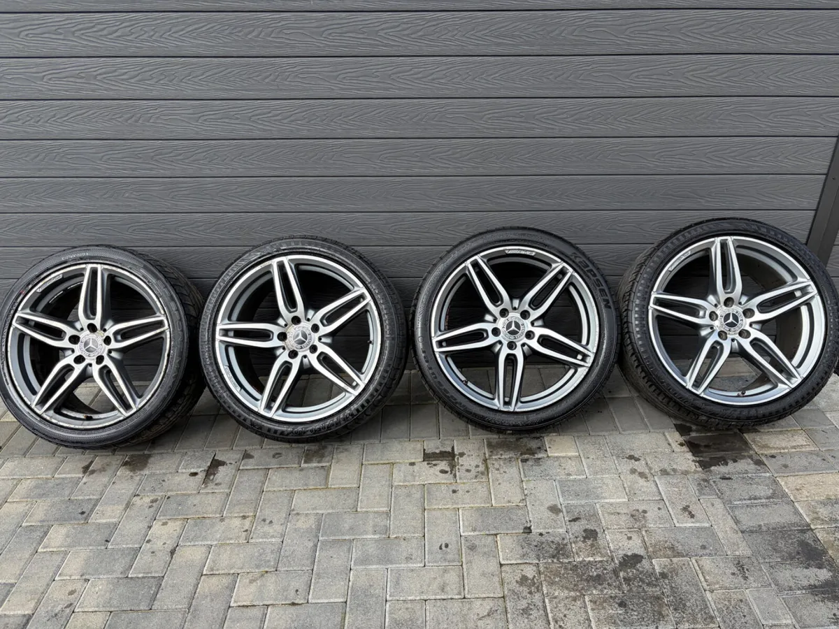 19” GENUINE MERCEDES ALLOY WHEELS & TYRES - Image 2