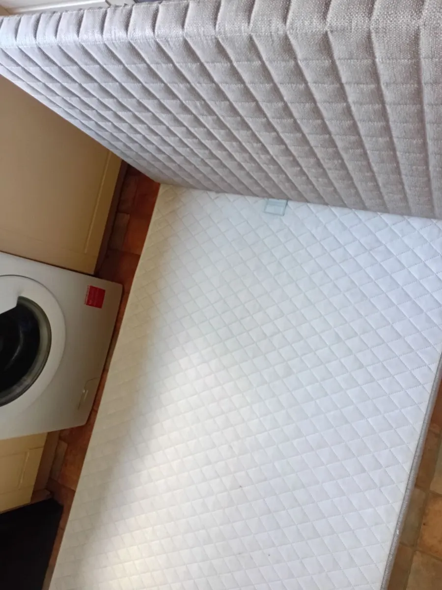 Single Bed - Image 2