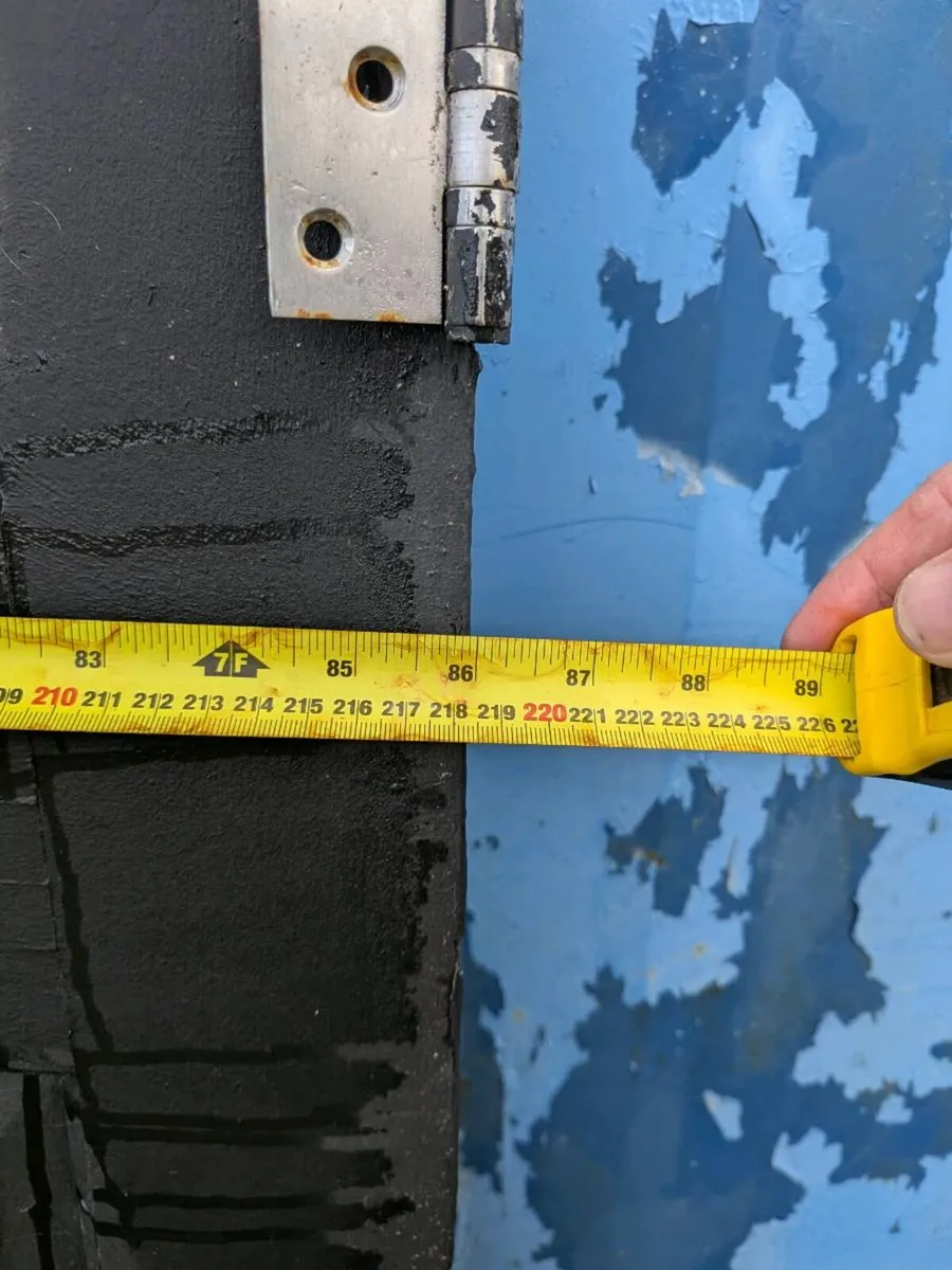 Garage double door - Image 2