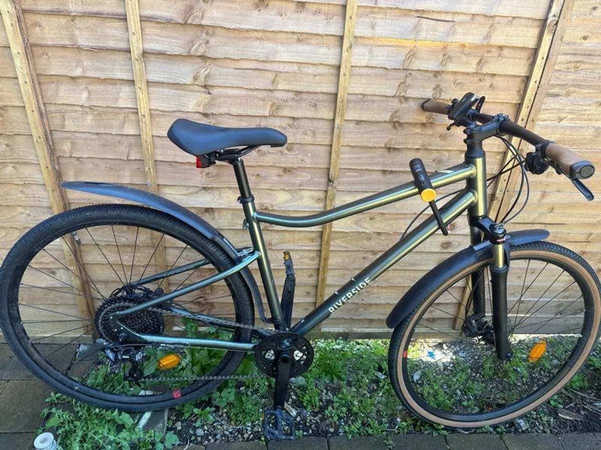 Hybrid Bike Riverside 920 (non electric) - Image 1