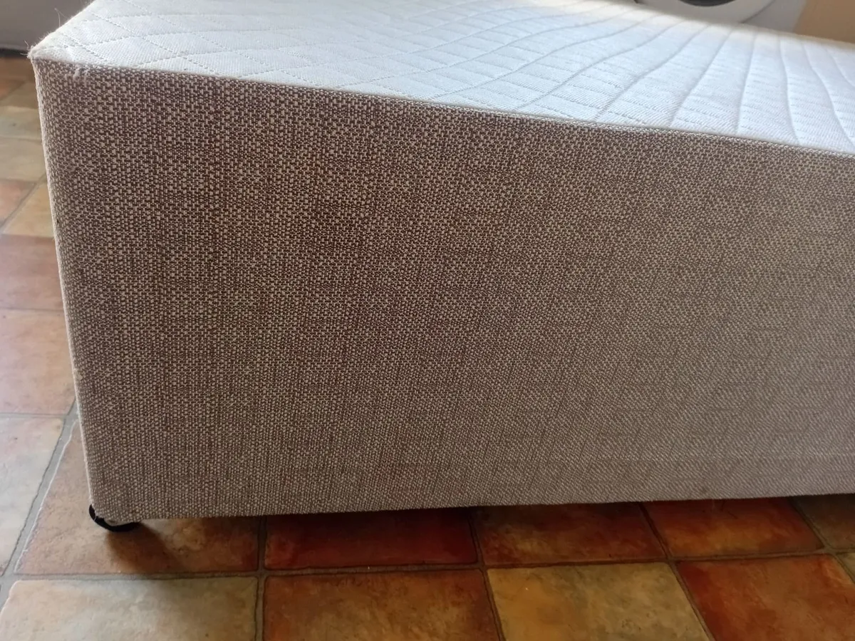 Single Bed - Image 3