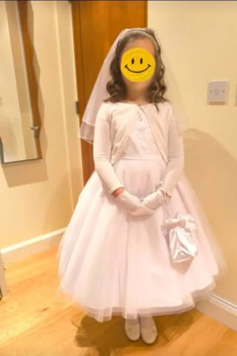 First Communion Dress, shoes and other accessories - Image 2