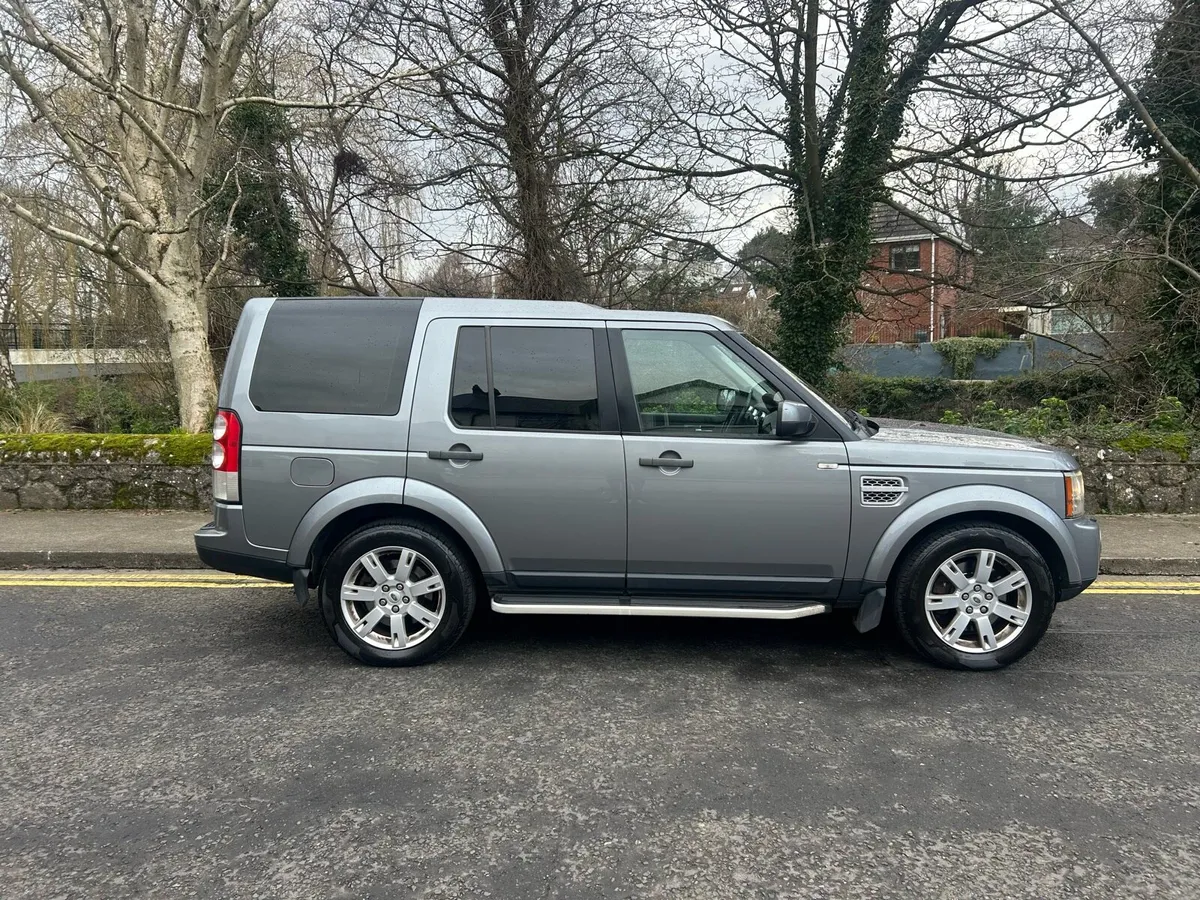2012 Land Rover Discovery Crew Cab - Image 2