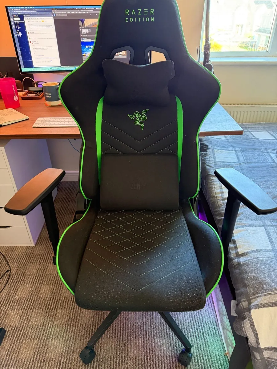 Free Razer Gaming Chair - Image 3